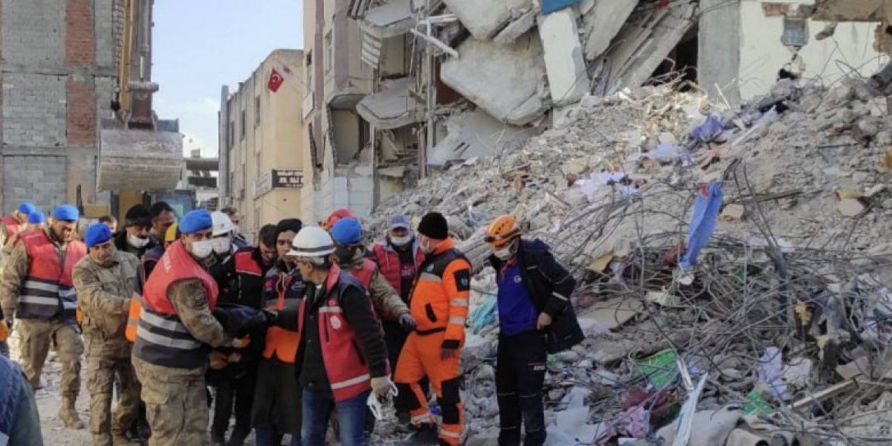 6 Şubat Depremi Üzerinden 1 Yıl Geçmesine Rağmen Birçok Kişiden Haber Alınamıyor !