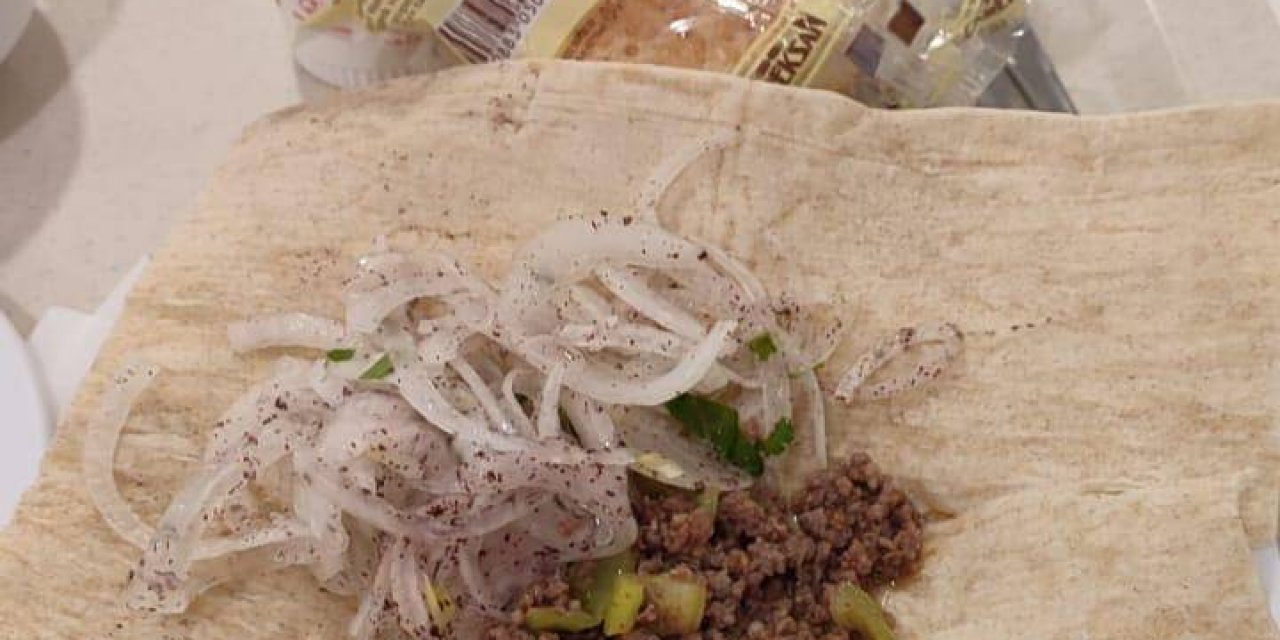 İzmir Bayraklı Şehir Hastanesi’nde Yemek Skandalı !