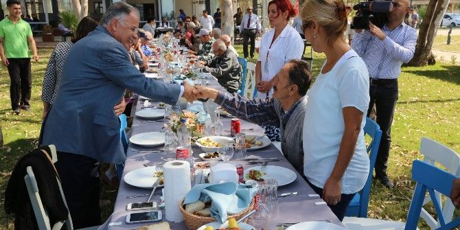 Yaşlılar Günü Pamucak’ta Kutlandı