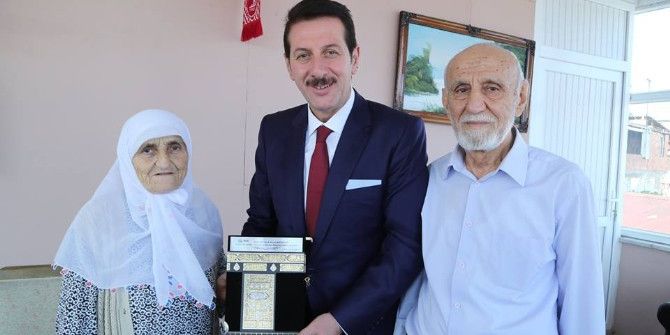 Hacılardan Başkan Tok’a Camii Ve Külliye İçin Teşekkür