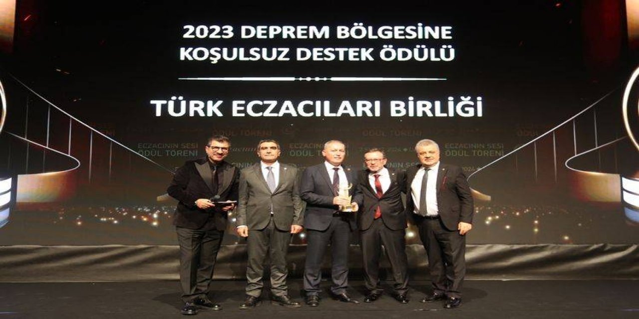 Eczacılığın “enleri”ödülleri Muhteşem Bir Geceyle Sahiplerini Buldu