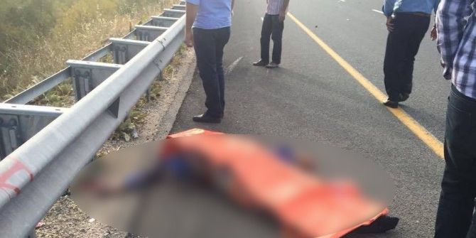 Arızalanan Aracına Bakarken Otomobilin Çarptığı Şahıs Öldü