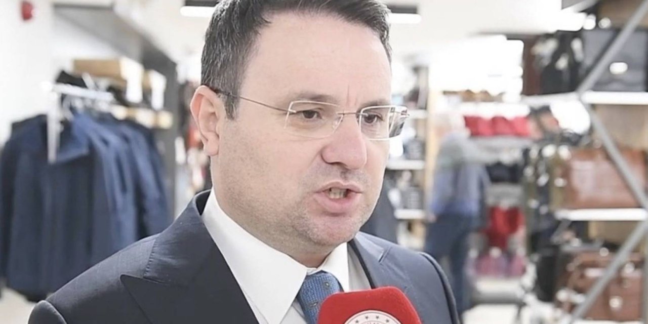 Akın Gürlek Kimdir?