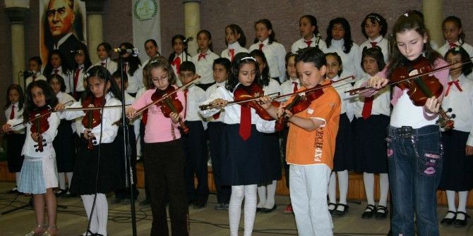 Nevşehir Belediyesi Çocuk Korosu Kayıtları Devam Ediyor