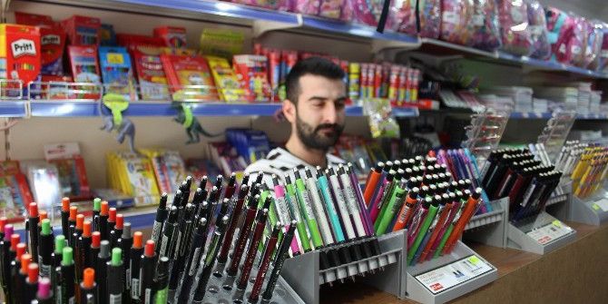 Büyük Marketler Kırtasiyecilerin Belini Büküyor