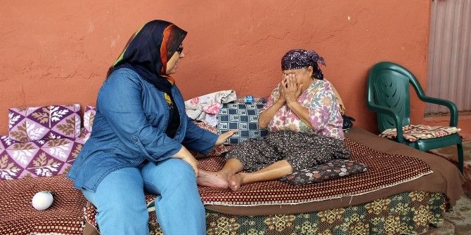 Tekerlekli Sandalyeyi Görünce Gözyaşlarına Hakim Olamadı