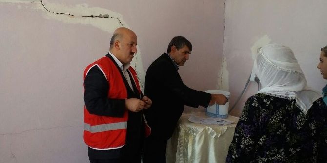 Baykan’da Terör Mağduru İhtiyaç Sahiplerine ’Kızılay Kartı’