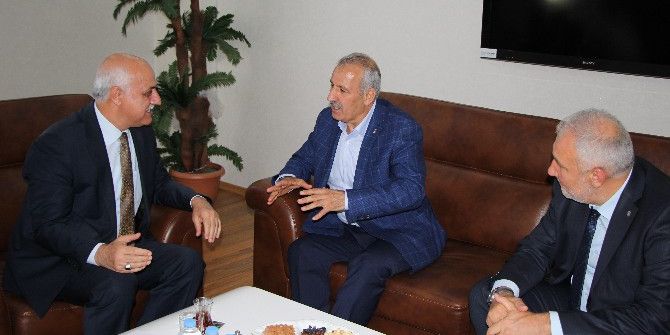 Şahin İl Müftüsü Ümit Çimen’i Ziyaret Etti