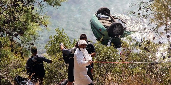 Denize Uçan Araç Sürücüsü Hayatını Kaybetti