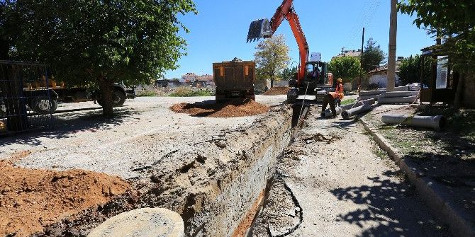 Çivril’e Toplamda 40 Bin Metre Kanalizasyon Hamlesi