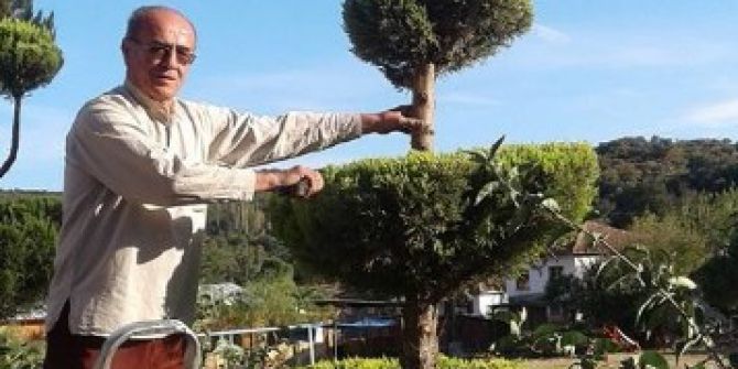 İvrindili Emekli Eğitimciden Yeşillendirme Seferberliği