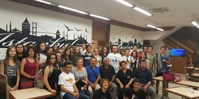 Lise Öğrencilerinden Avrupa Turu
