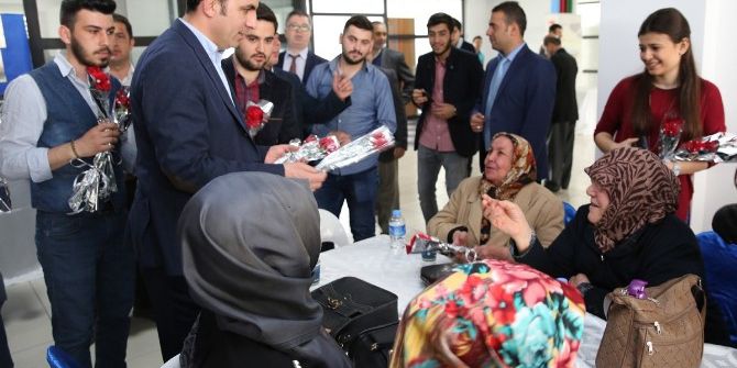 Talha Bayrakçı Gençlik Merkezi’nde Üniversite Öğrencilerine 5 Yıldızlı Hizmet