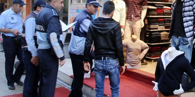 Elazığ’da Zabıtadan Gıda Ve Kaldırım İhlallerine Denetim