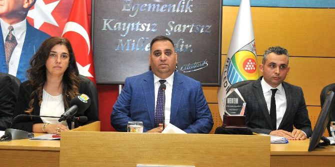 Eski Tarsus Belediyesi Binası Öğrenci Yurdu Oluyor