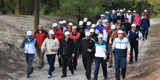 Sağlıklı Yaşam İçin “Her Gün 10 Bin Adım” Yürüyüşü