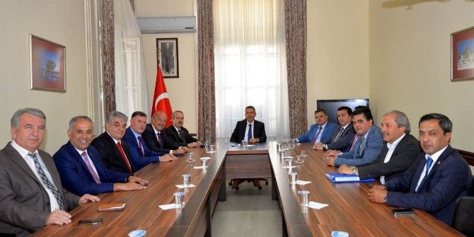 Bilecik Valisi Elban Belediye Başkanları İle Toplandı