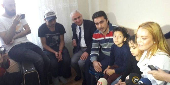 Ünlü Hollywood Yıldızı Linsay Lohan’ndan Suriyeli Aileye Ziyaret