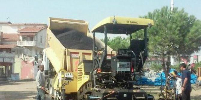 Marmaraereğlisi Belediyesi Okul Çevrelerini Asfaltlıyor