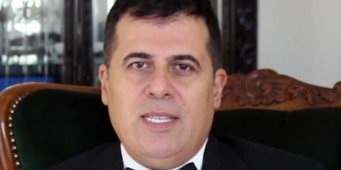 Küçük Göğüsler Mutsuz Ediyor