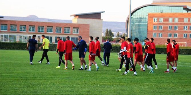 Kutlu: “Beşiktaş Maçıyla Beraber Şanssızlıklara Son Vermek İstiyoruz”