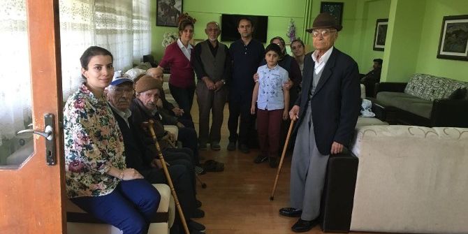 Vali Aktaş Huzurevini Ziyaret Etti