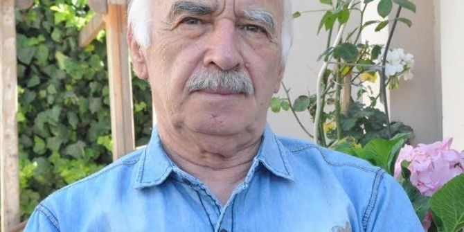 Çeşmeli Emekli Öğretmenin Üçüncü Kitabı Raflarda Yerini Aldı