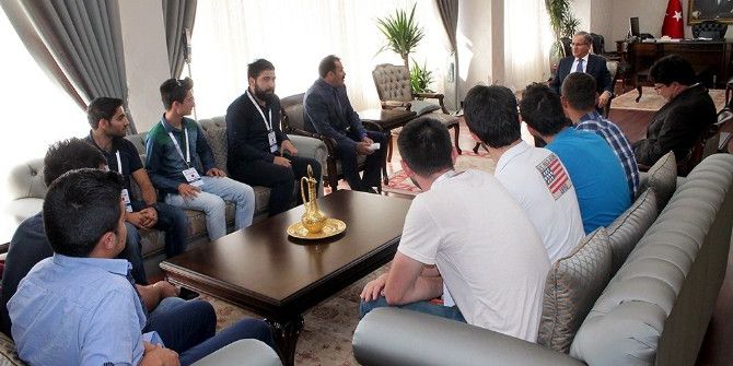 Genç Çiftçi Adaylarından Vali Tapsız’a Ziyaret