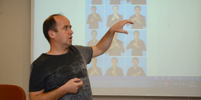 Anadolu Üniversitesi’nde ‘İşaret Dili Eğitimi’
