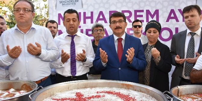 Şehzadeler’den 3 Bin Kişilik Aşure İkramı