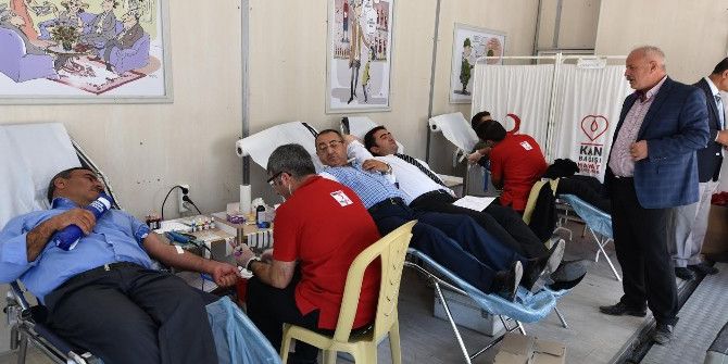 Ahlat’ta Kan Bağışı Kampanyası
