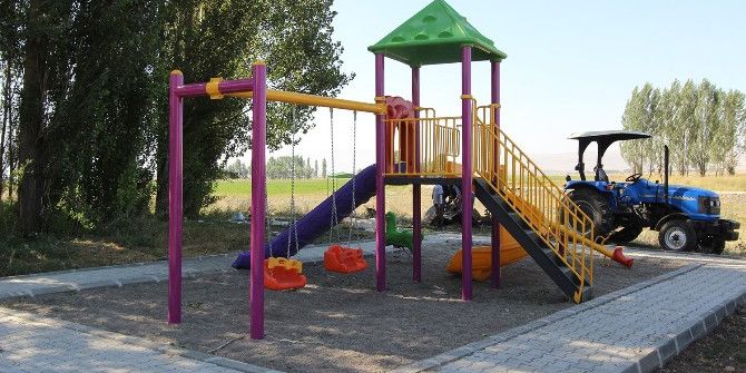 Aziziye Belediyesi Köy Çocuklarının Yüzünü Güldürdü