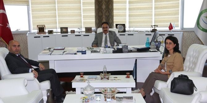 Başkonsolos Guliyev’den Rektör Yılmaz’a Ziyaret