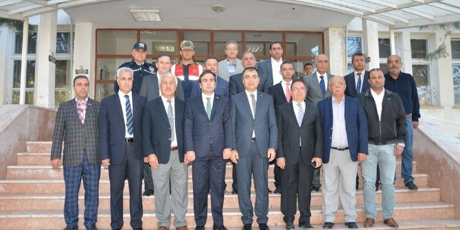 Vali Toprak Akçadağ İlçesinde İncelemelerde Bulundu