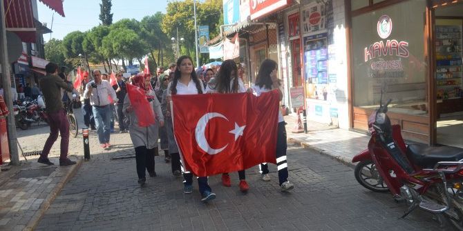 Kulalılar Sağlıklı Yaşam İçin Yürüdü