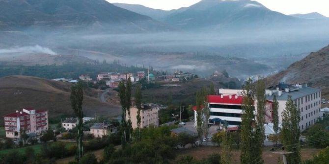 İspir’de Vatandaşlardan Çöp Depolama Alanı Tepkisi