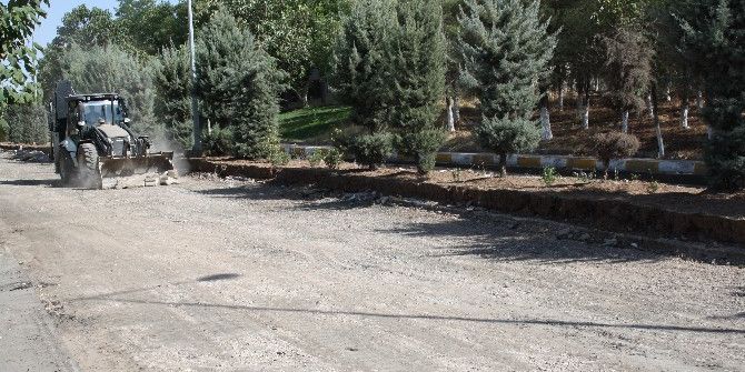 Dü’de Asfalt Çalışmaları Devam Ediyor