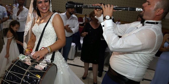 Damat Zurna, Gelin Davul Çaldı