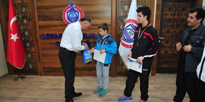 Çağlayan Şampiyonları Ağırladı