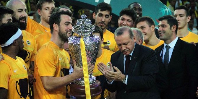 32. Erkekler Cumhurbaşkanlığı Kupası Fenerbahçe’nin