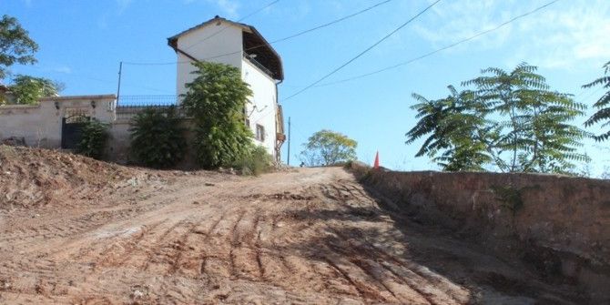 Avanos’ta Yukarı Mahallede Yol Yapım Çalışmaları Başladı