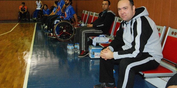 Büyükşehir’de Engelli Basketçiler Göz Kamaştırıyor