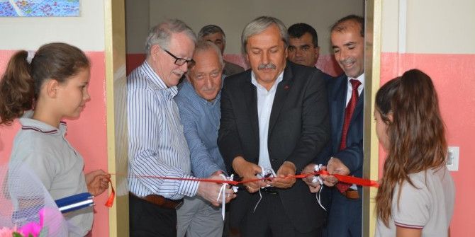 Hayırsever Araştırmacı Yazar İşcan, Osmaneli’ye İkinci Kütüphanesini Kazandırdı