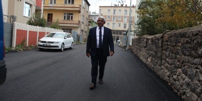 Kars’ta Asfalt Çalışmaları Aralıksız Sürüyor