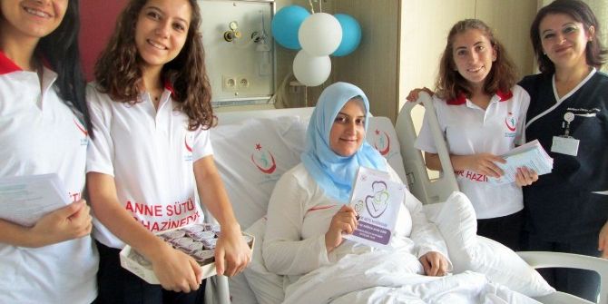 Hastanede Anne Sütünün Önemi Anlatılıyor