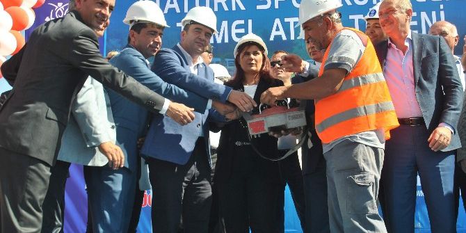 Aydın Büyükşehir Belediyesi Spor Ve Sosyal Tesisleri’nin Temeli Atıldı
