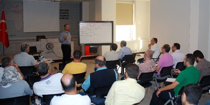 Gto Suriyelilere Türkçe Öğretiyor