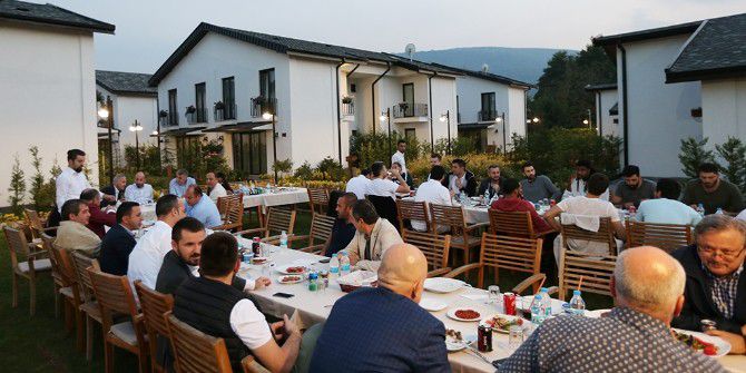 Büyükşehir Belediyesi Basket Takımı Maç Öncesi Yemekte Bir Araya Geldi