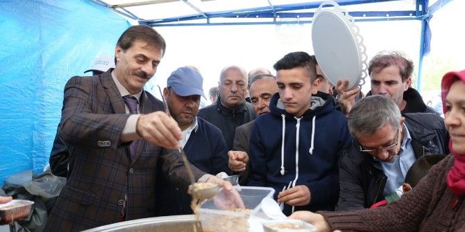 Serdivan’da Ağızlar Aşure İle Tatlanacak