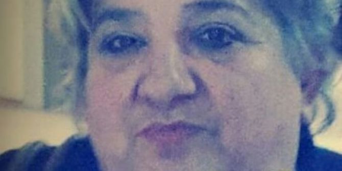 Ecel Üç Çocuk Annesi Kadını Kavşakta Yakaladı